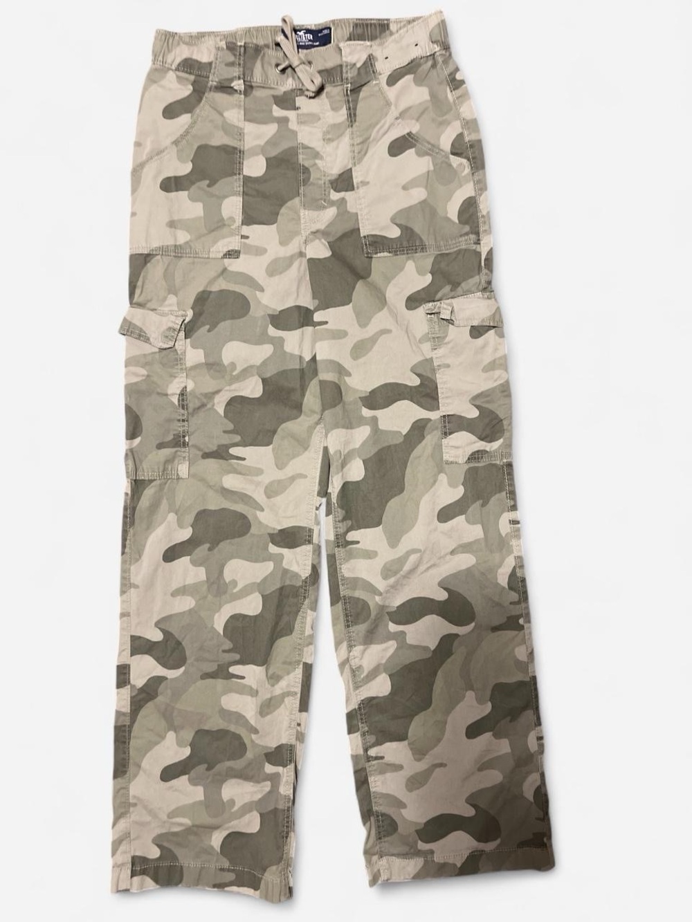 Hollister Men's Neutral Camo Cargo Pants in Beige and Olive Tones